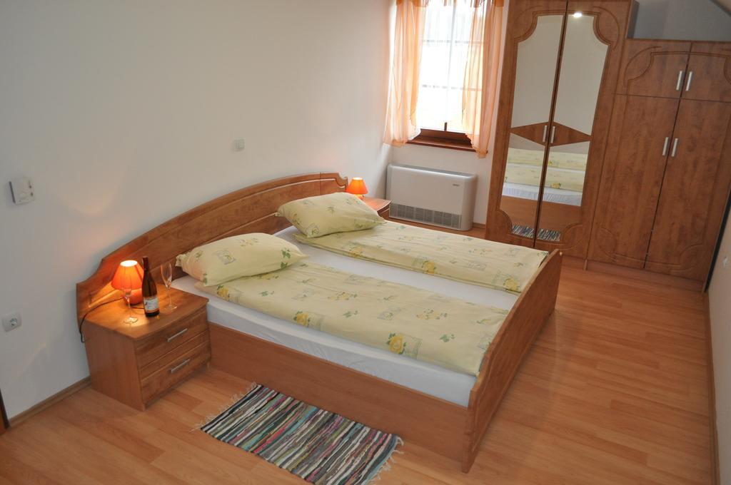 Apartments - Turisticna Kmetija Vrbnjak Ljutomer Quarto foto